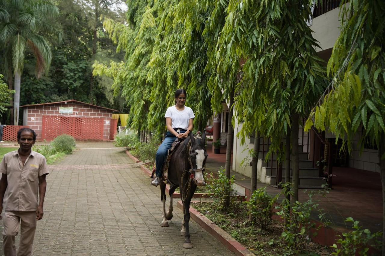 Vananchal Resort Jambughoda Luaran gambar